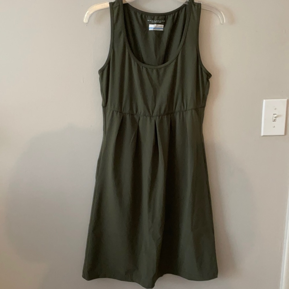 Columbia Army Green Dress w/Pockets